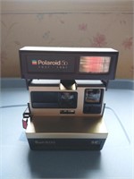 Vintage Polaroid  Sun600 SE camera