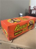 16 BIG CUP REESE'S