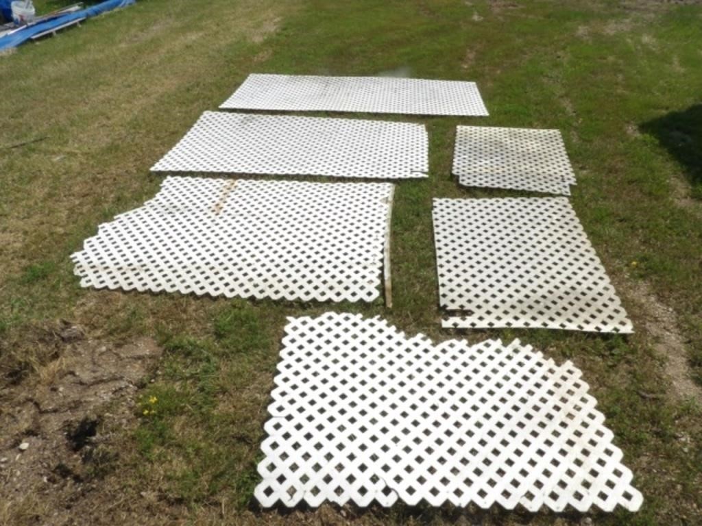 Various White Vinyl Lattice Sheets Various Sizes