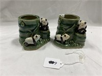 Pair of panda poterry pieces (b-253)