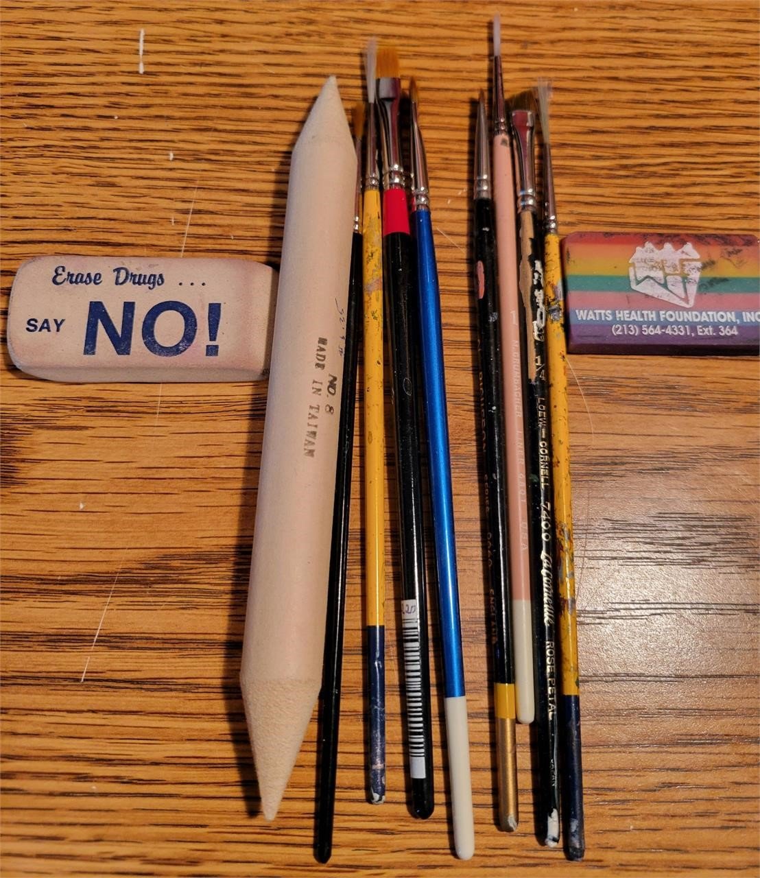 Paintbrushes Most NEW and 2 erasers