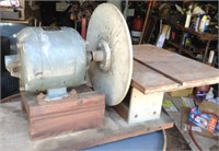 Diehl electric motor with a sanding disc head,