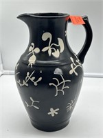 Market bazaar pitcher vase. Blk.