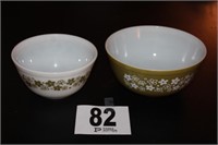 Two Pyrex Bowls; 1.5qt & 2.5qt