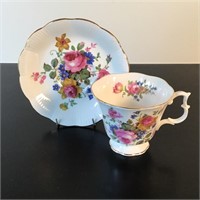 ROYAL ALBERT TEACUP & SAUCER