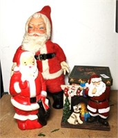 Vintage Santas and Christmas Décor