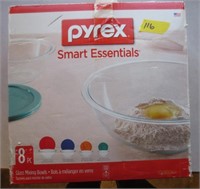 Pyrex 8pc glass mixing bowls