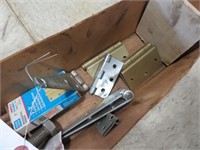 Box Lot: Hinges & Bolts