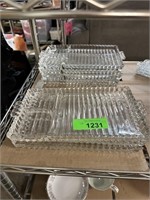 LOT OF GLASS LUNCHEON PLATES