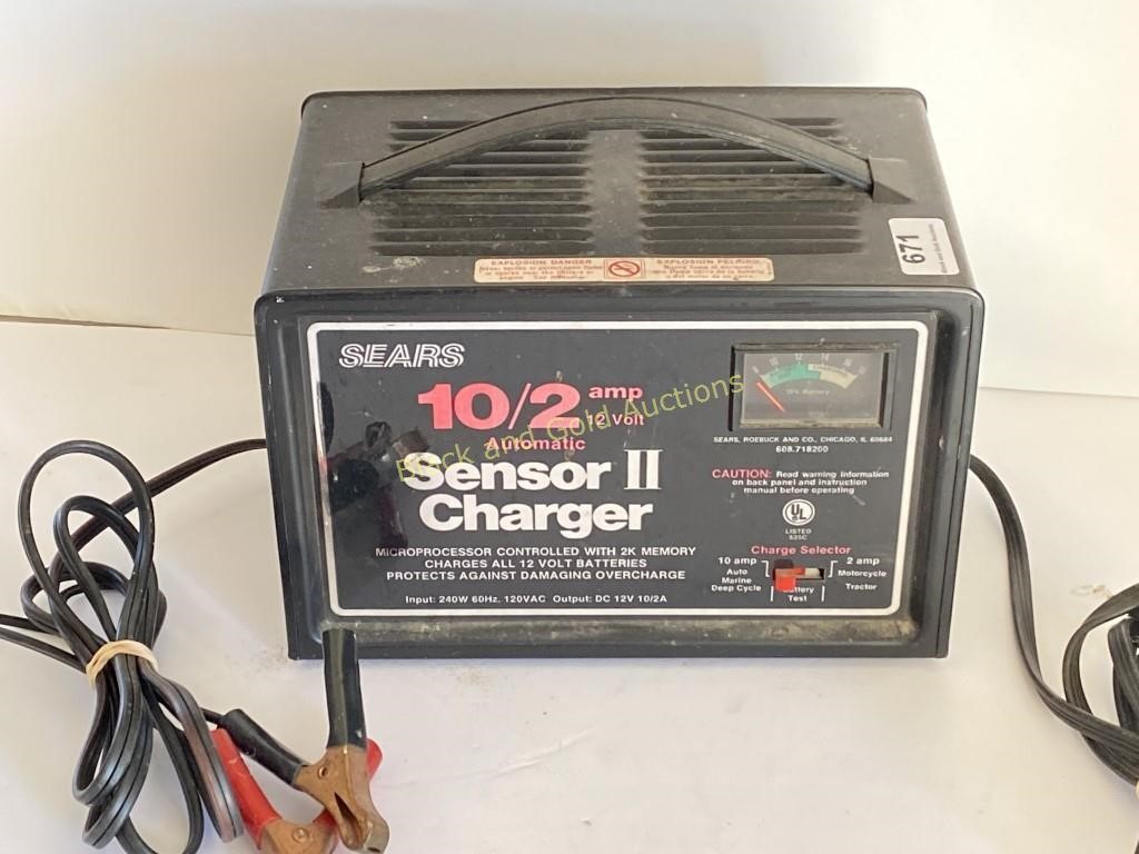 Sears Sensor II 10/2 Amp Automatic Battery