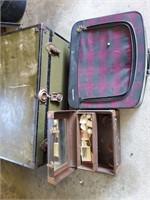 vintage trunk and travel bags