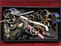 TRAY LOT OF LADIES WATCHES