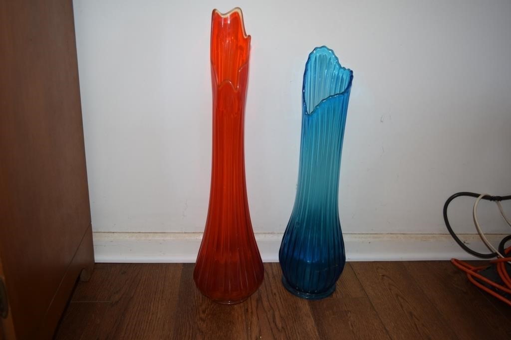 2 Colored Glass Vases