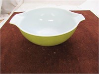 2 1/2 Qt Green Pyrex Bowl