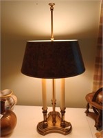 Great vintage 3 way lamp with cork shade. Approx