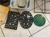 Muffin pans, trivets, cutting board