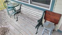 Lot of porch furniture