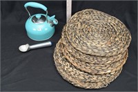 WOVEN PLACEMATS, KETTLE
