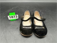Vintage black velvet baby shoes