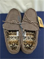 MukLuks men's slippers size 10 with tags
