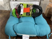 1 LOT ASSORTED EXTENSION CORDS INCLUDING: (1)