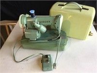 Singer Jadite Green Sewing Machine, Powers On