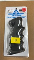 Contoured picatinny foregrip