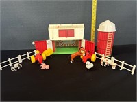 1981 Fisher Price Play Family Farm