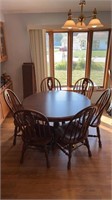 Mid century table with 6 chairs - 4 leaves - 4ft