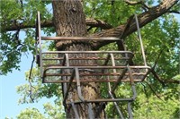 Metal Deer Stand 3 Ladders w/Top Sitting Area