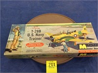 Monogram T-28B U.S. Navy Trainer Model Kit