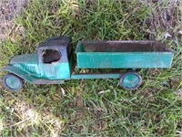 1920s cor cor? Pressed steel dump truck 24" no