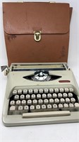 Royal Typewriter Royalite ‘65 As Found