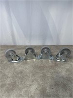 4 inch heavy duty swivel and rigid steel wheels,