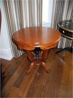 Pedestal Table