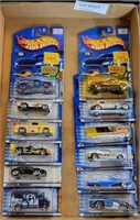 FLAT OF 12 HOT WHEELS