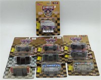 (ST) NASCAR Racing Champions. 1:64 Scale