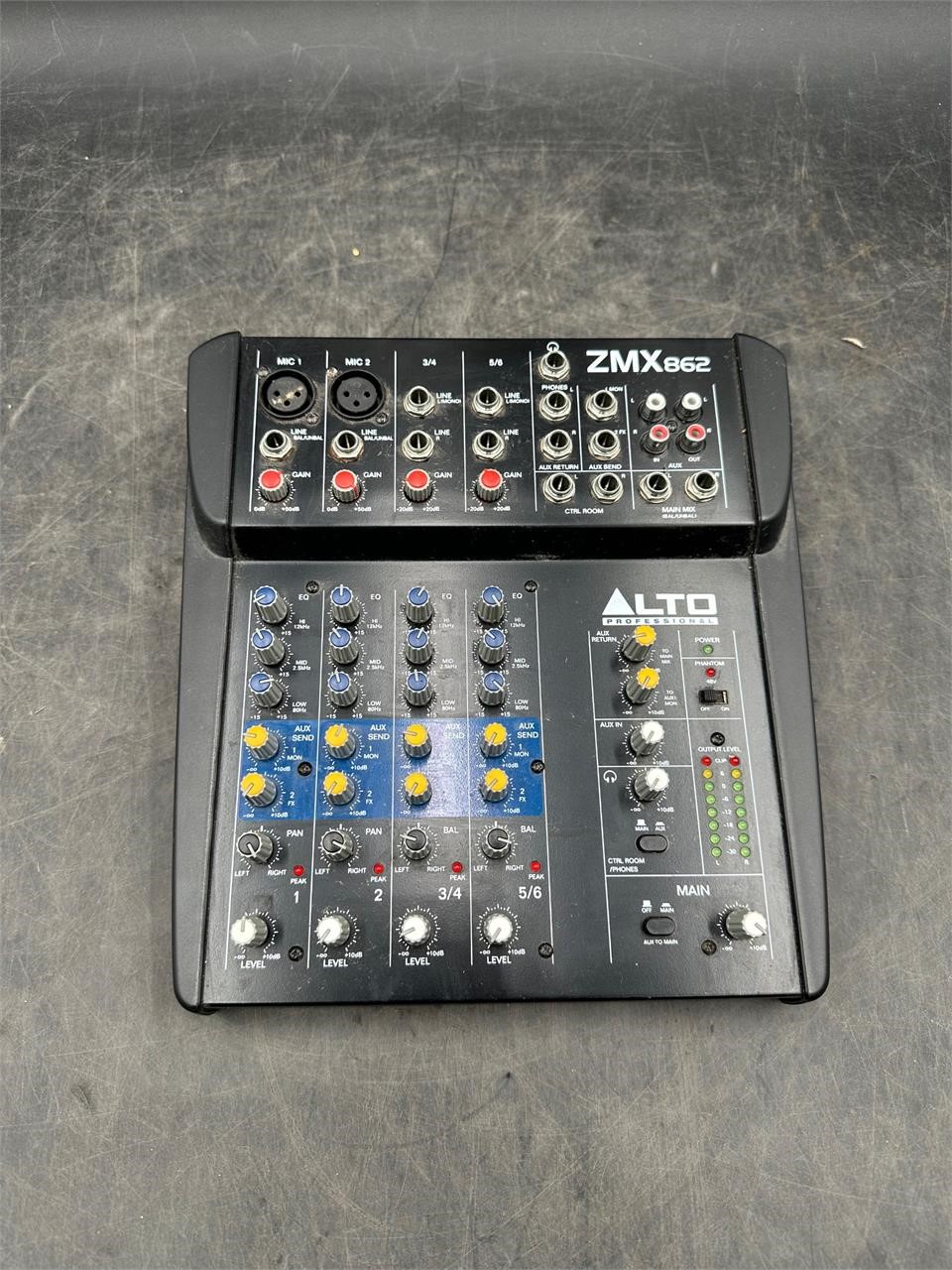 ZMX 862 Channel Mixer needs a power cord