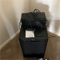 Kenwood powered Subwoofer. 1050sw. W/remote