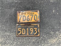 Pensilvania 1945 & 1944 License Plates