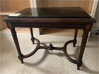 BLACK AND GREEN MARBLE TOPPED WOOD SIDE TABLE