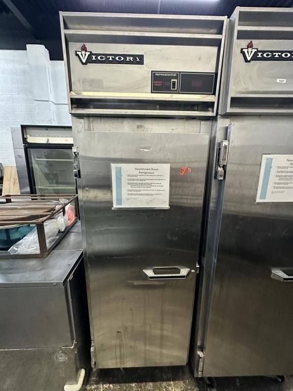 Victory 1 door commercial refrigerator on wheels