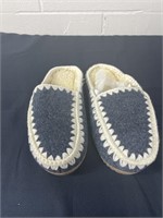 Size 7 Slippers