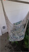 HAMMOCK WITH 2 PILLOWS