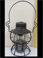 S.P. CO. MARKED RAILROAD LANTERN AND GLASS