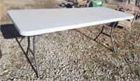 Life Time 6' plastic table.