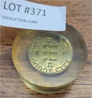 VTG. THE CHINA DOLL DODGE CITY TOKEN