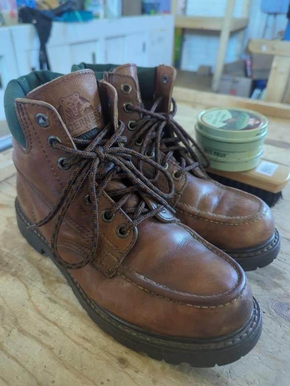 Kodiak Men's Leather Gore-Tex Boots Size 8.5 +