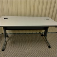 Computer Table w/wheels 60"x29"x30"     (R# 215)