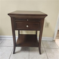 Side Table w/pull out tea top